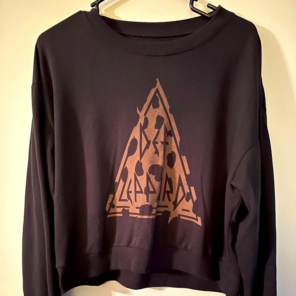 Cropped graphic sweatshirt